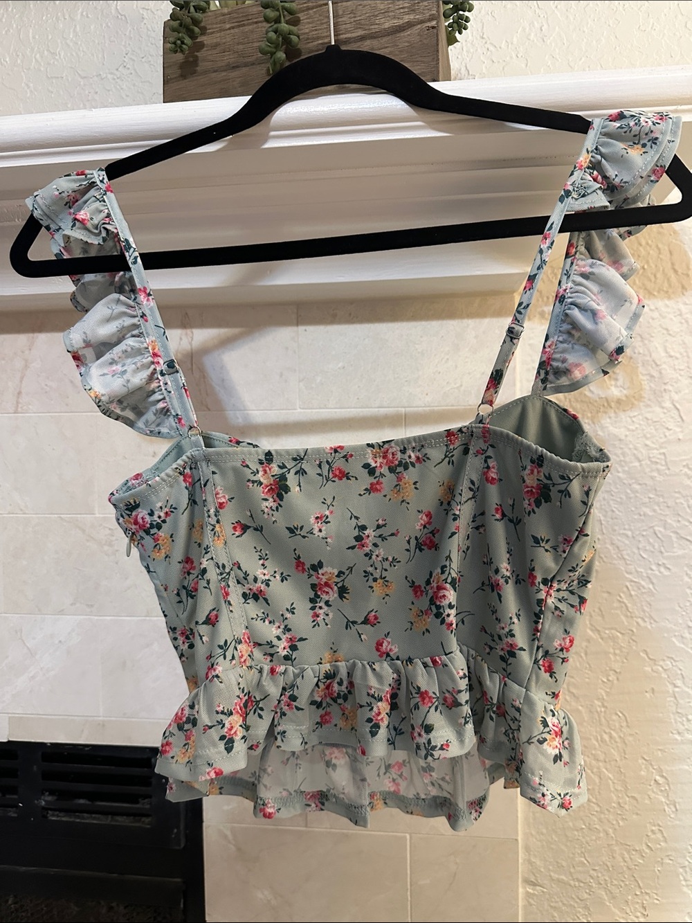 Lulu's Floral Ruffle Strap Crop Top - Picture 3 of 4